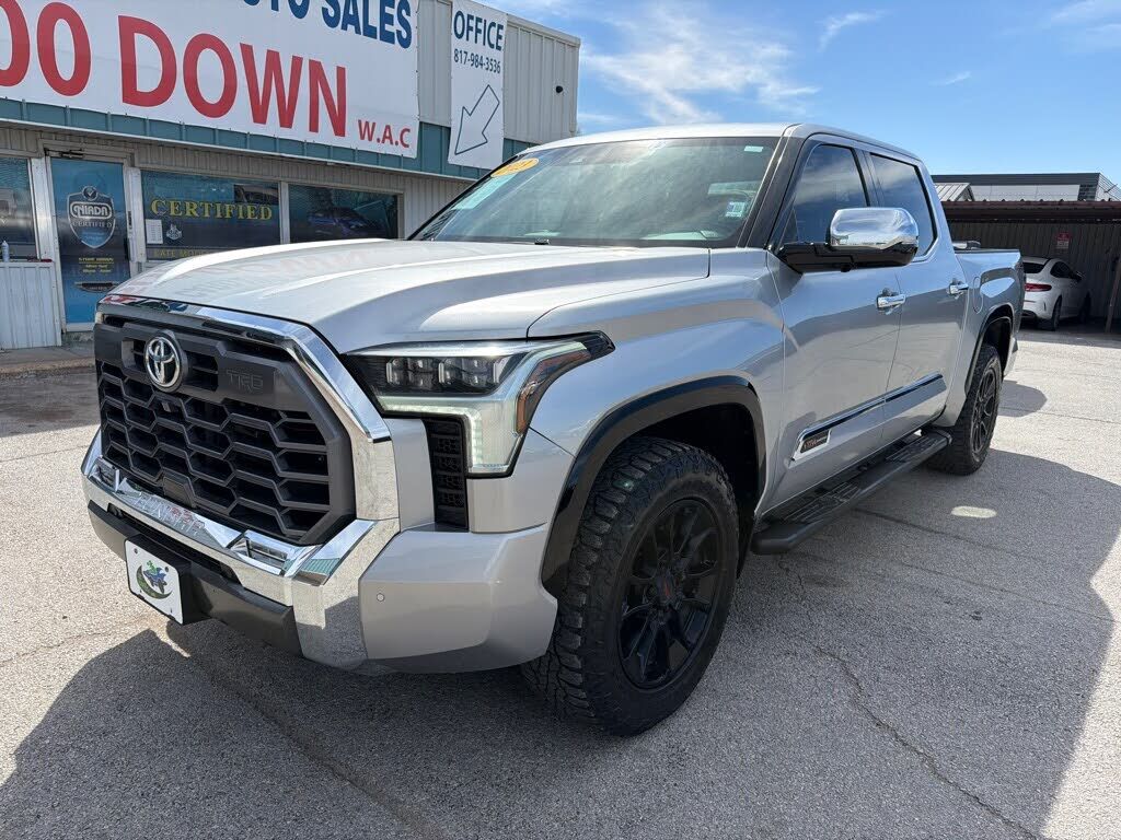 2023 TOYOTA Tundra