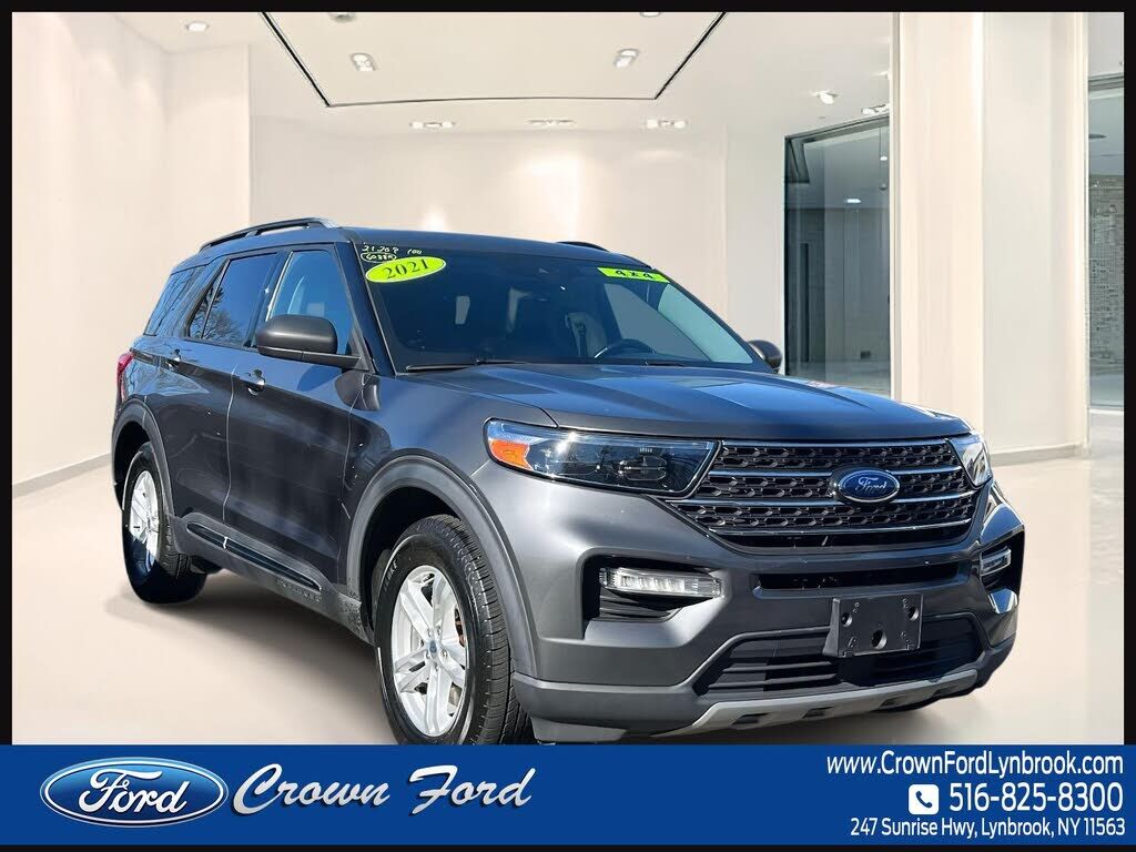 2021 FORD Explorer