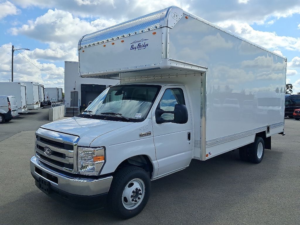 2026 FORD E-450