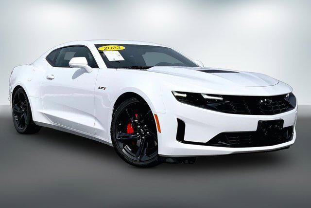 2023 CHEVROLET Camaro