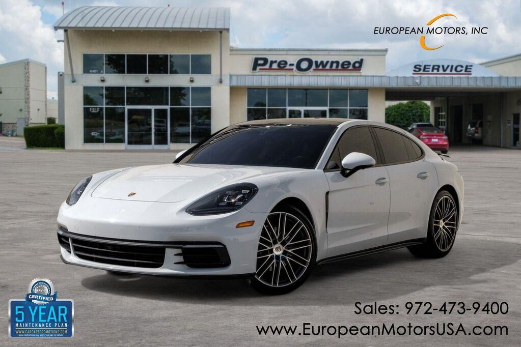 2019 PORSCHE Panamera