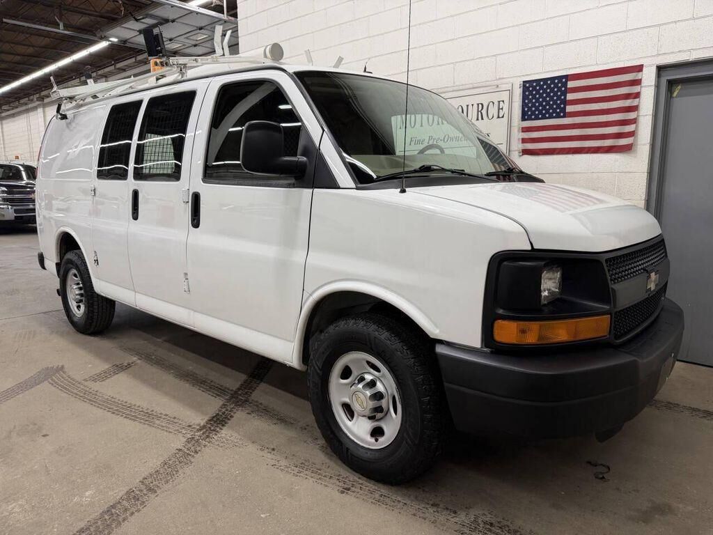 2011 CHEVROLET Express