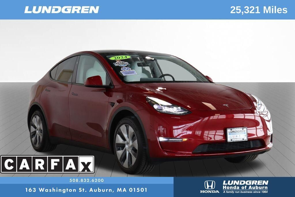 2024 TESLA Model Y