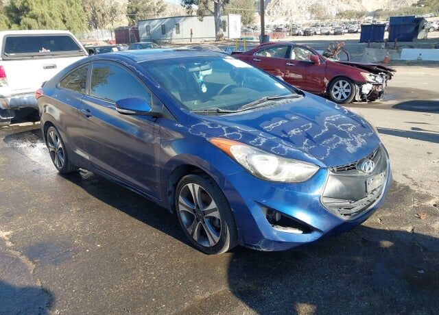 2013 HYUNDAI Elantra