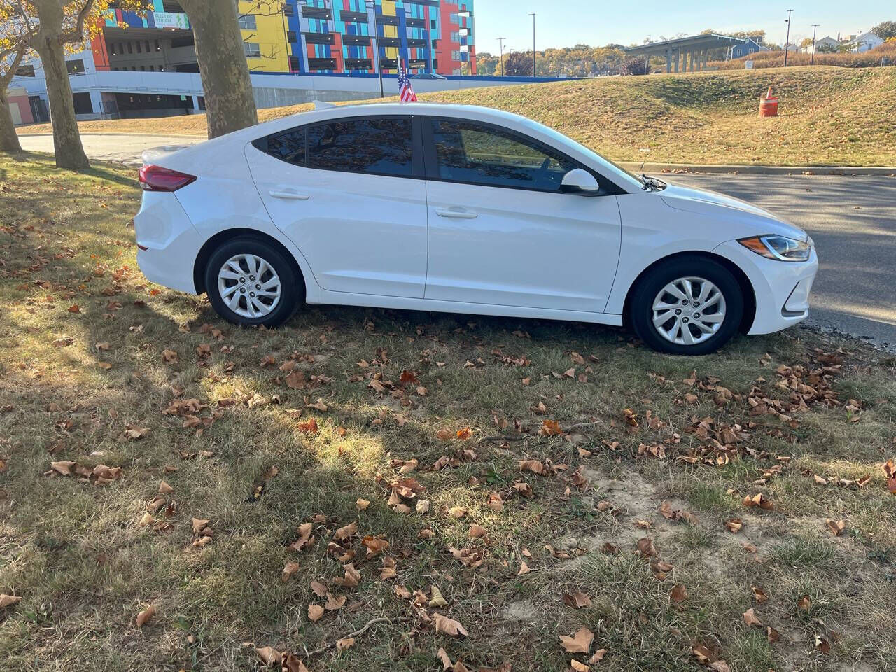 2017 HYUNDAI Elantra