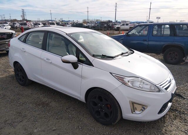 2011 FORD Fiesta