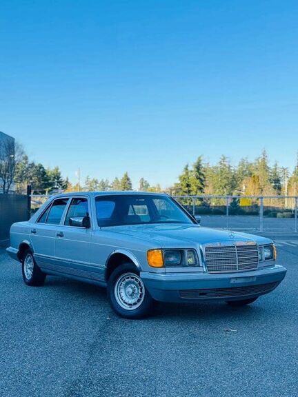 1983 MERCEDES-BENZ 300