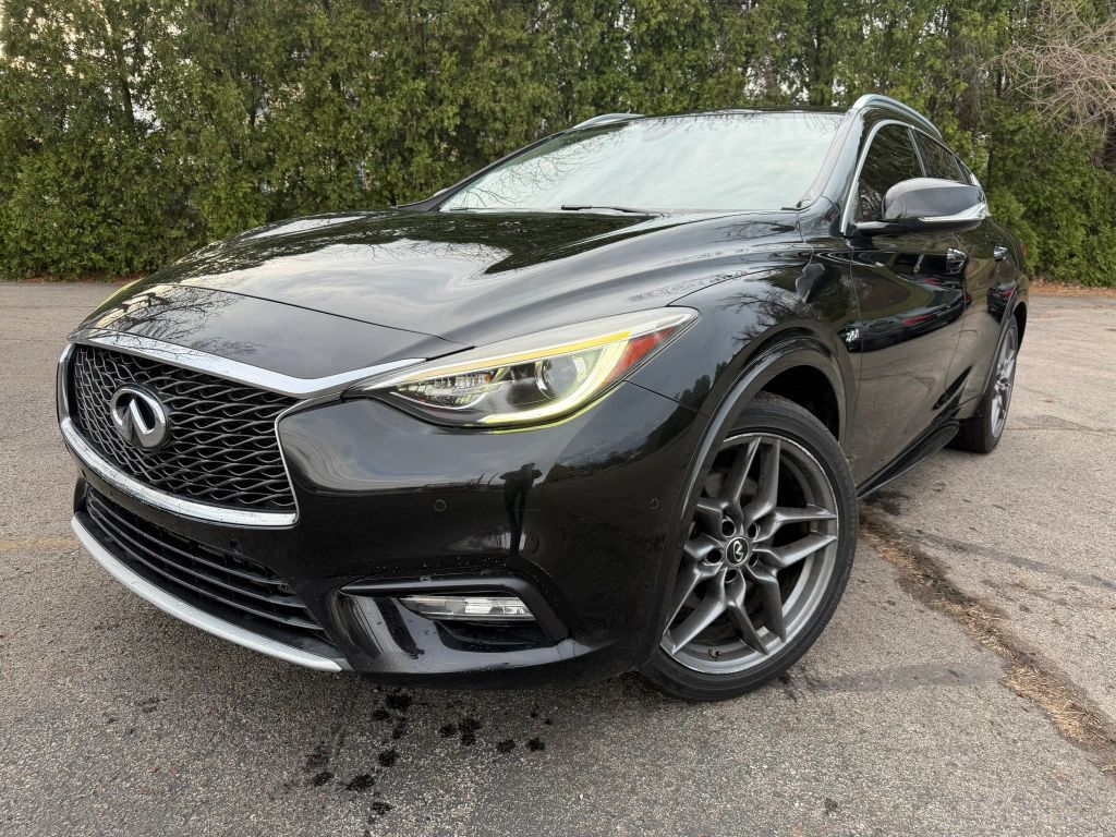 2017 INFINITI QX30