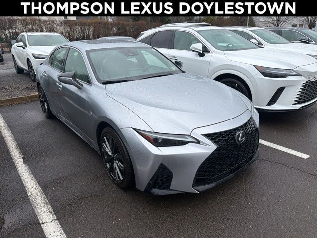 2022 LEXUS IS