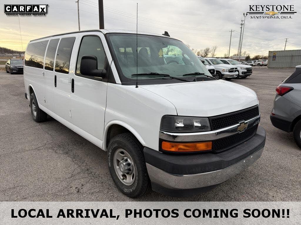 2017 CHEVROLET Express