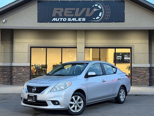 2012 NISSAN Versa