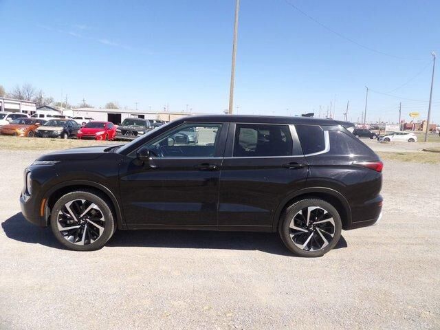 2024 MITSUBISHI Outlander