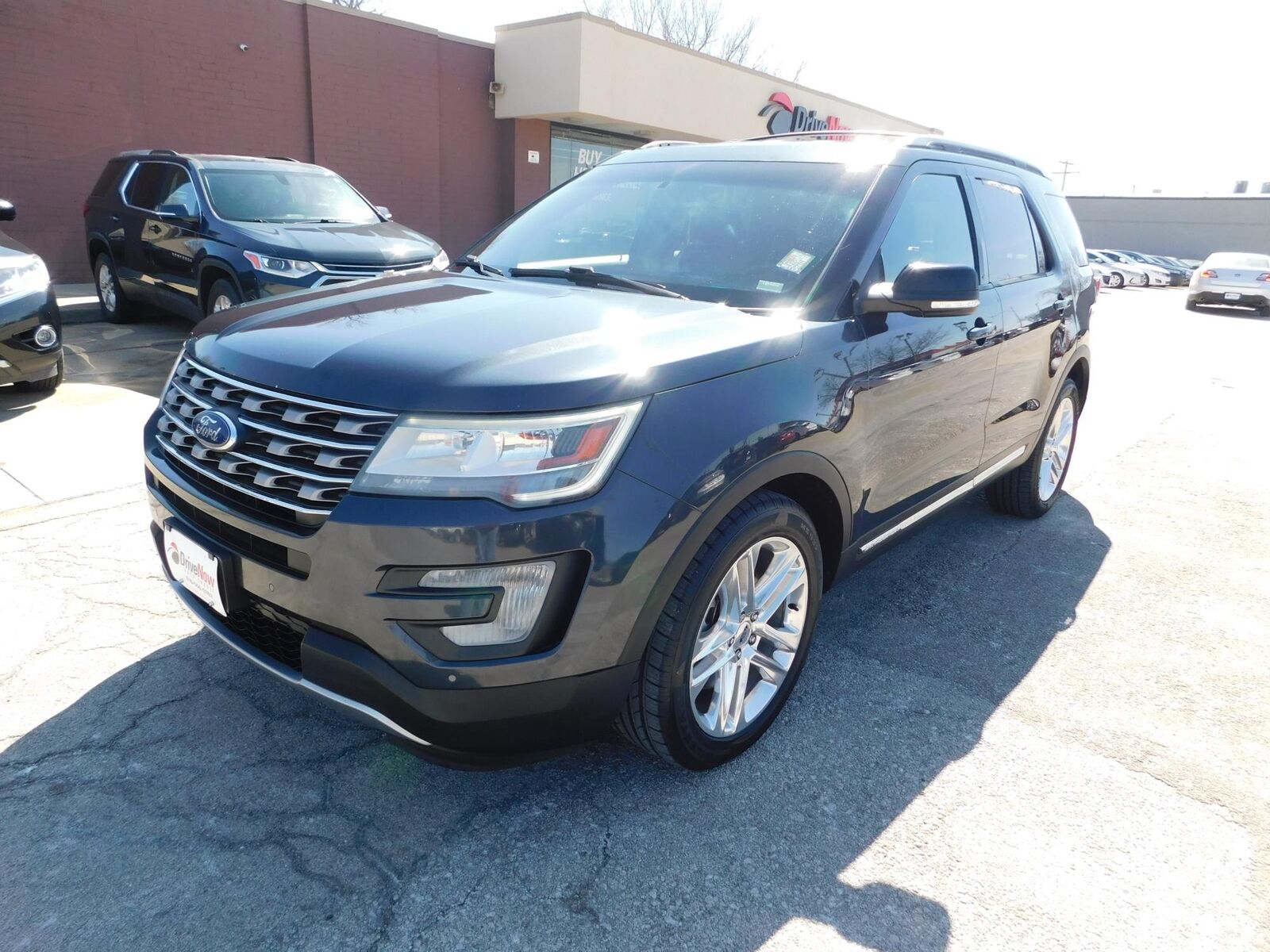 2017 FORD Explorer