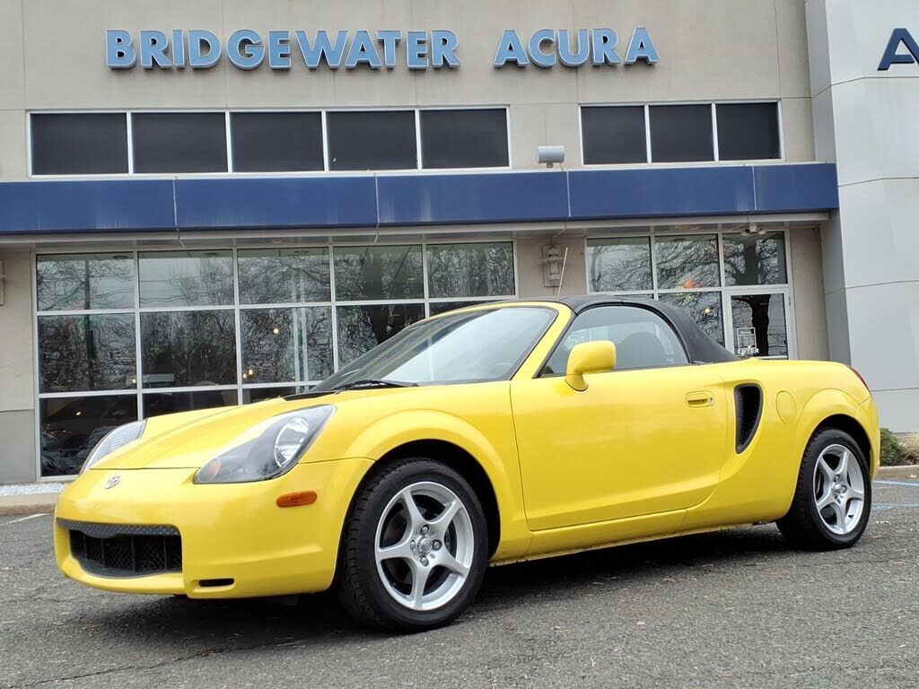 2000 TOYOTA MR2