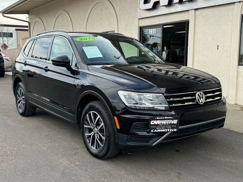 2019 VOLKSWAGEN Tiguan
