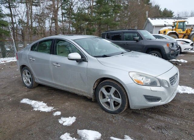 2012 VOLVO S60