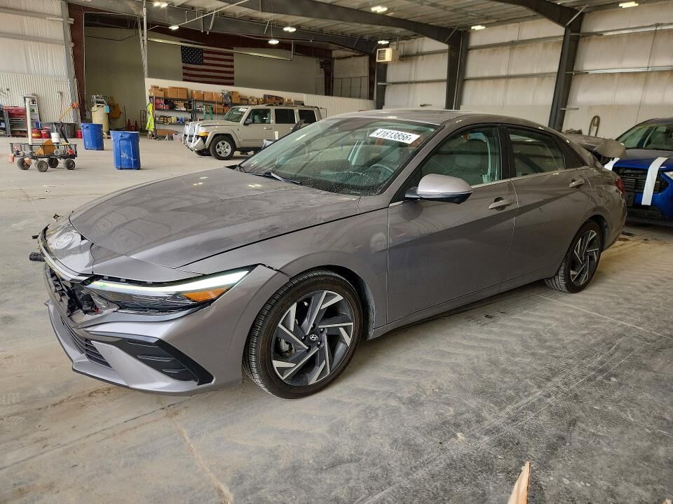 2024 HYUNDAI Elantra