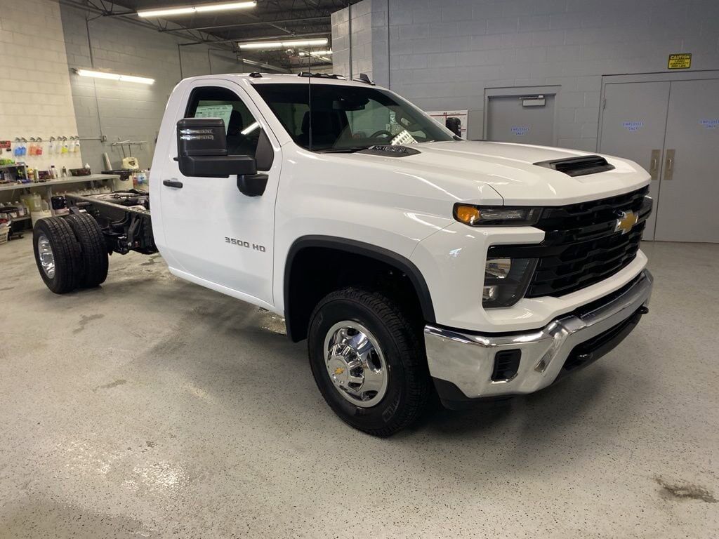 2026 CHEVROLET Silverado HD