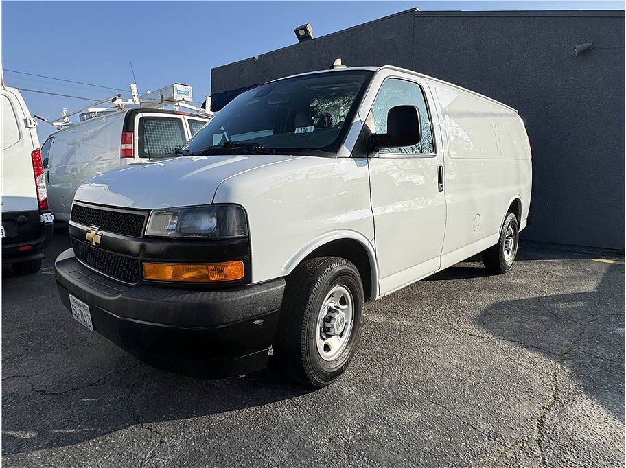 2020 CHEVROLET Express