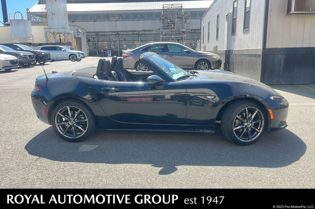 2016 MAZDA MX-5