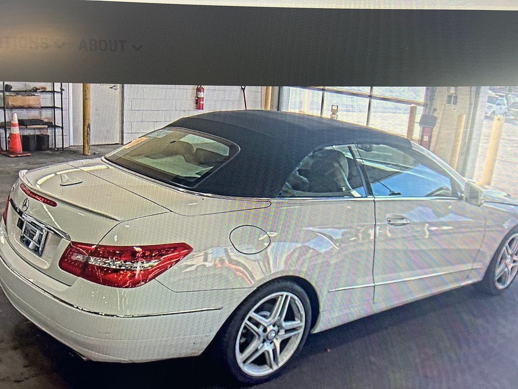 2011 MERCEDES-BENZ E-Class