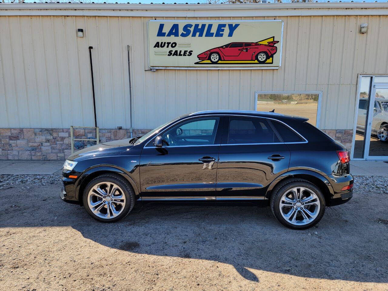 2018 AUDI Q3