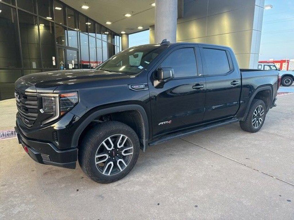 2024 GMC Sierra