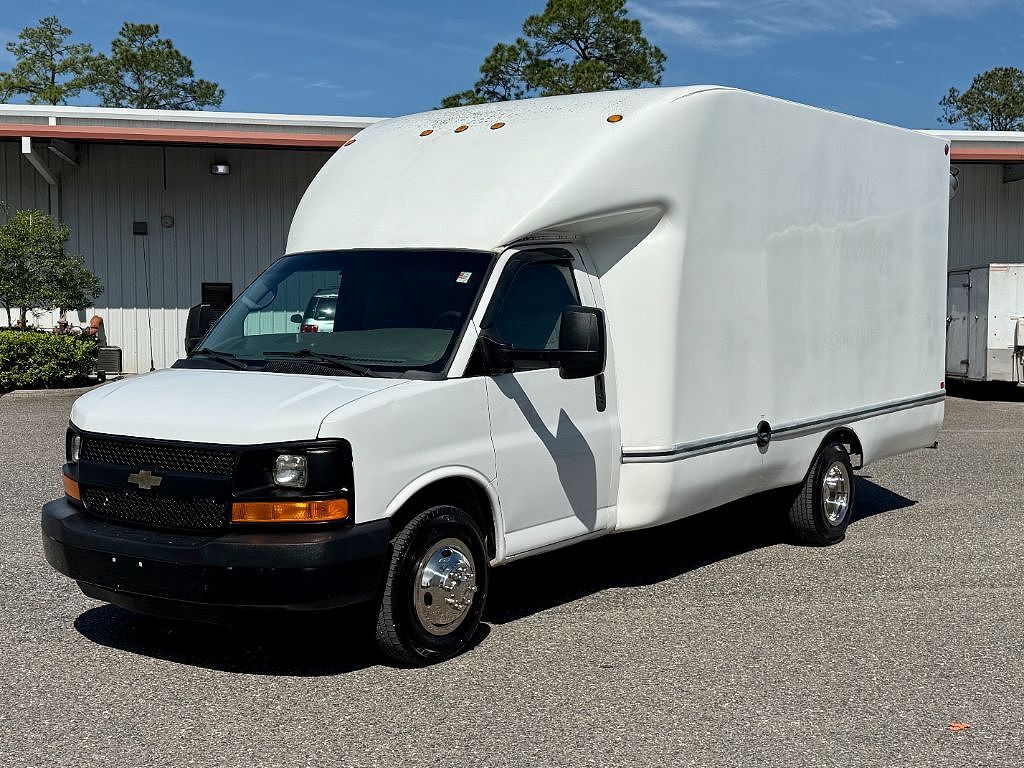 2013 CHEVROLET Express