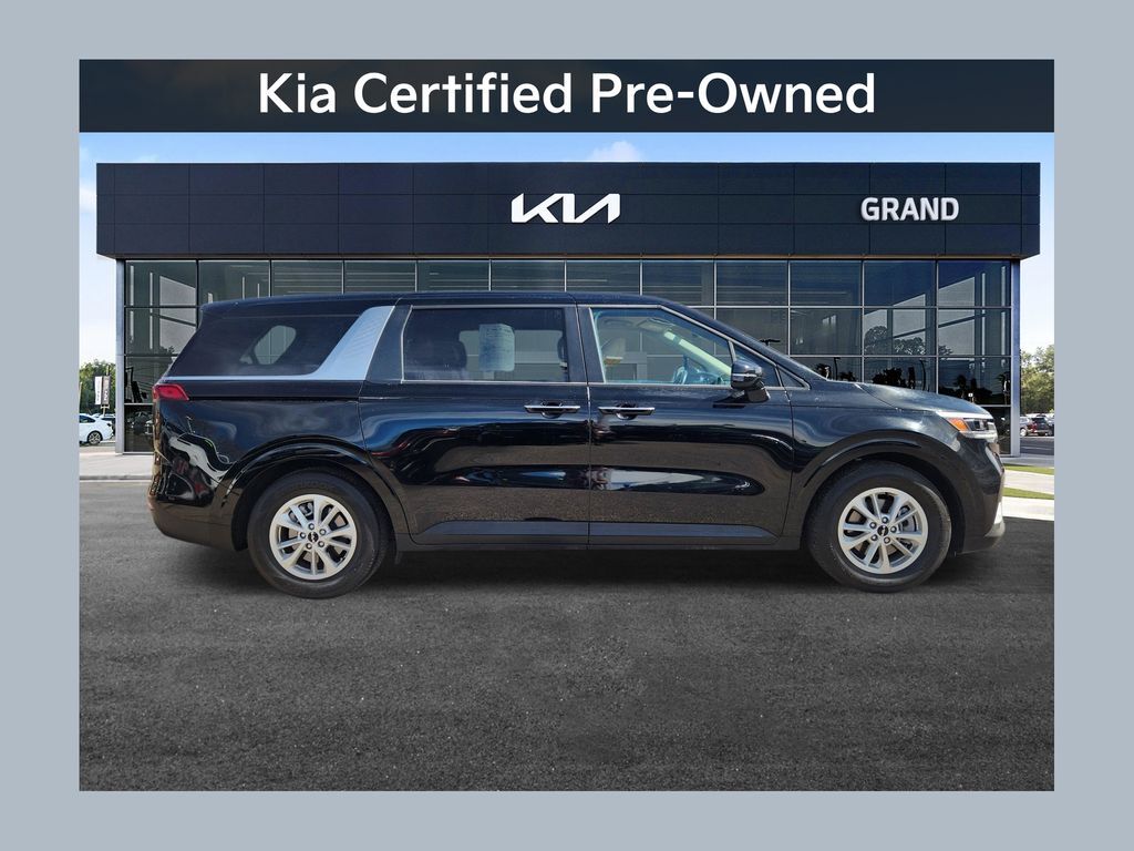 2024 KIA Carnival