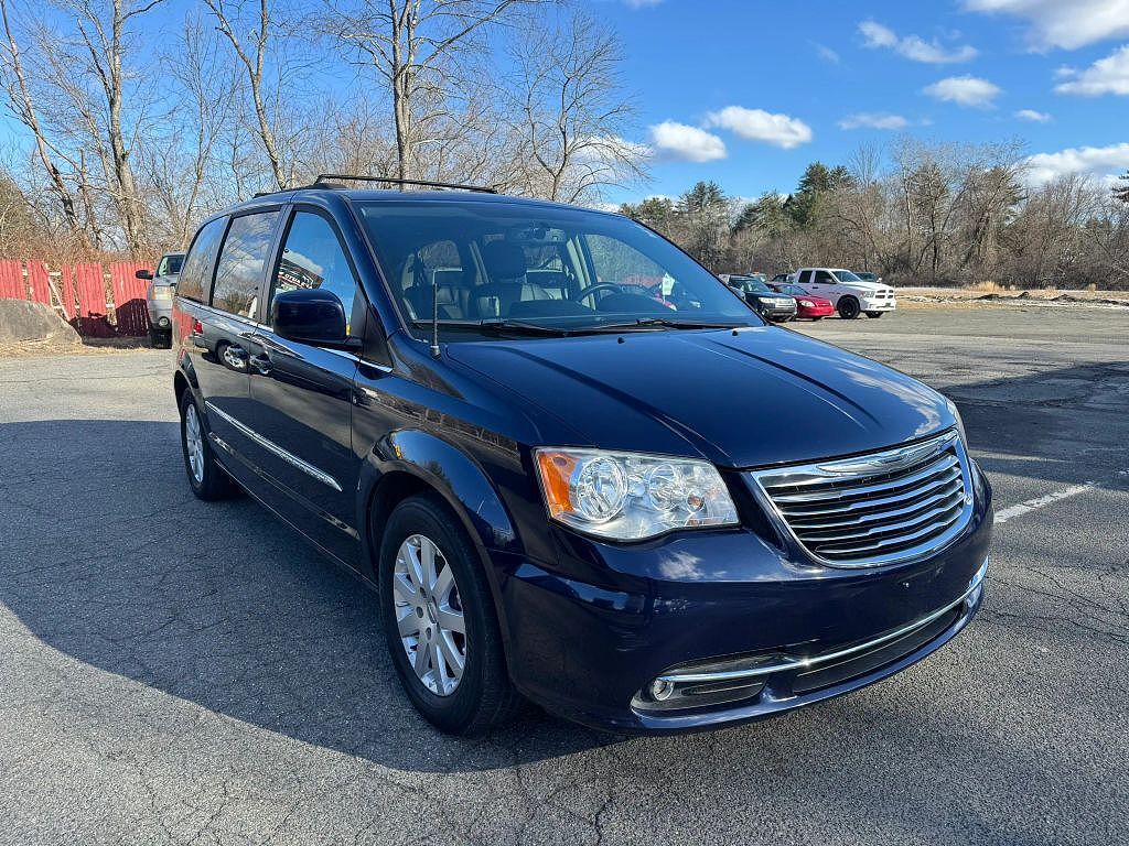 2015 CHRYSLER Town and Country