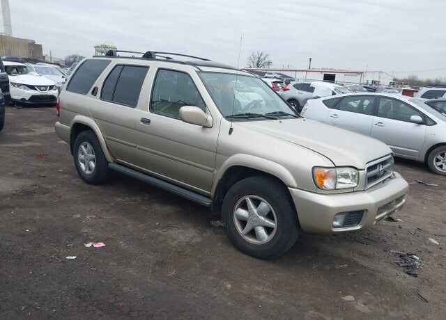 2001 NISSAN Pathfinder