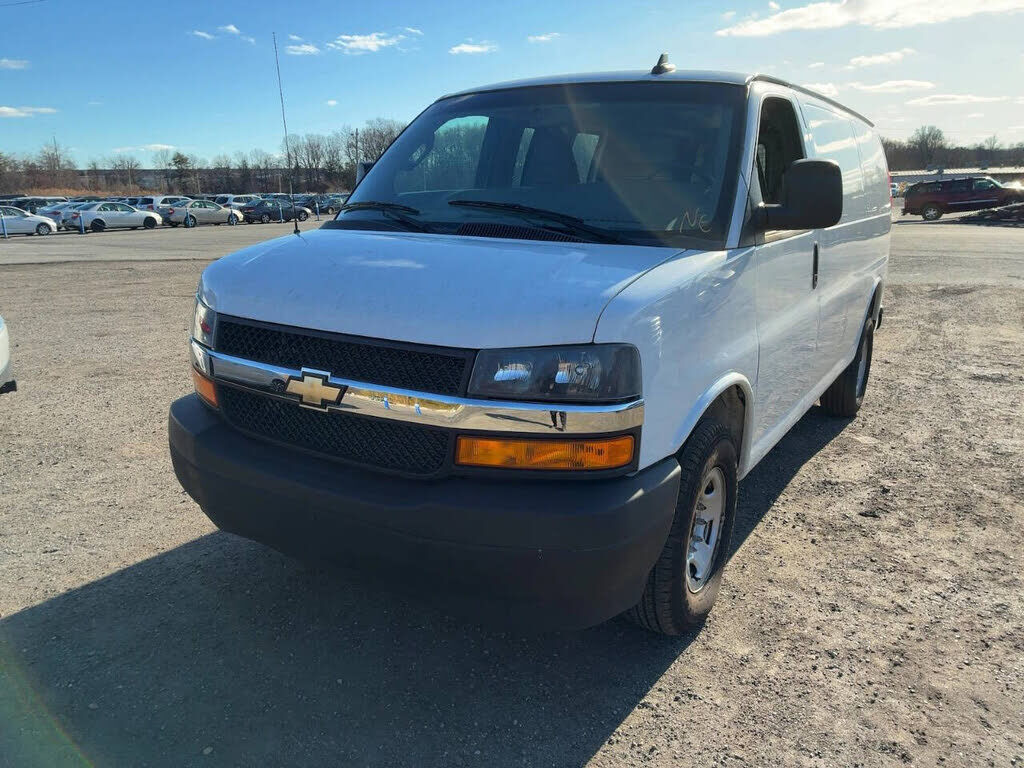 2021 CHEVROLET Express