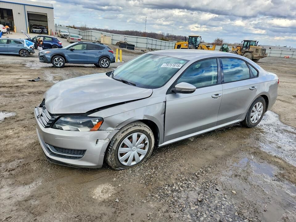 2012 VOLKSWAGEN Passat