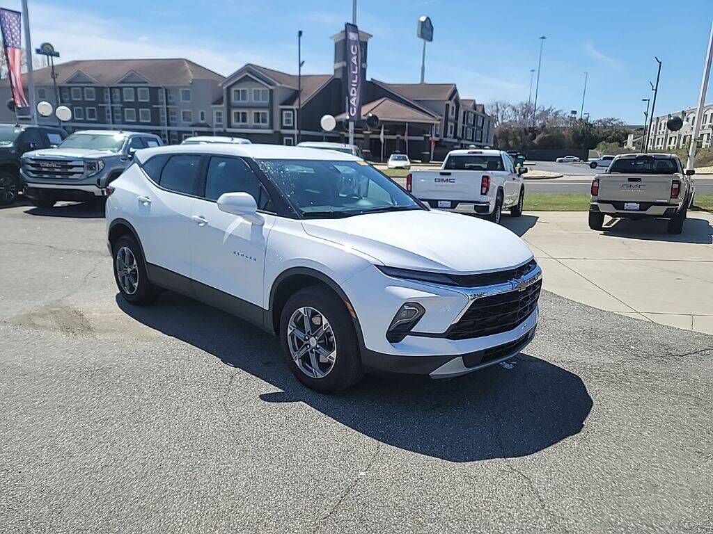2025 CHEVROLET Blazer