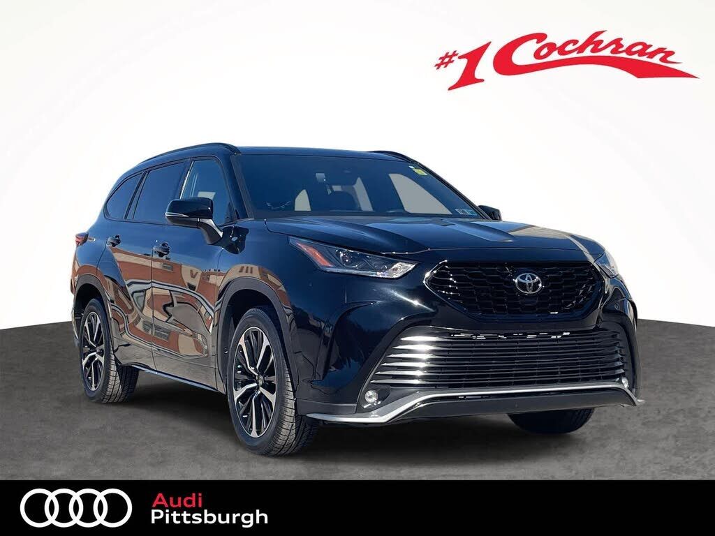 2022 TOYOTA Highlander