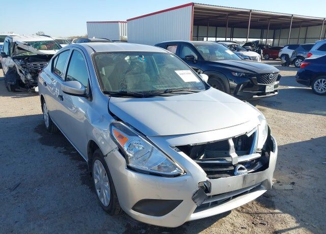 2018 NISSAN Versa