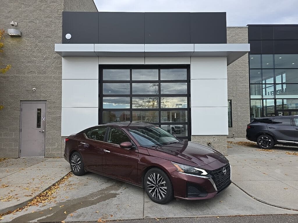 2023 NISSAN Altima