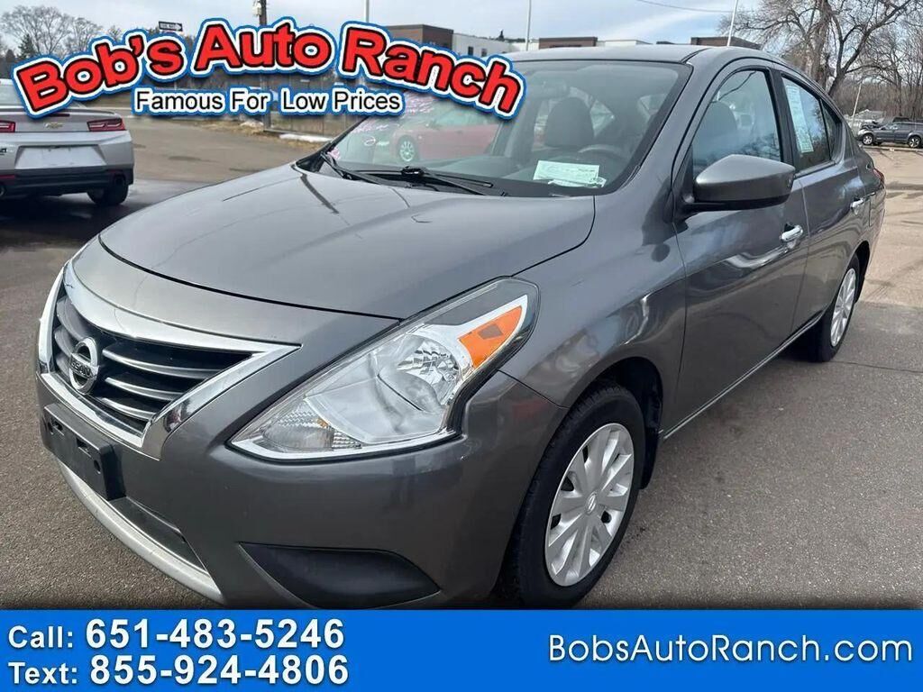 2017 NISSAN Versa