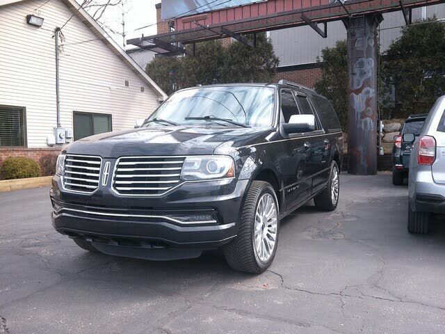 2017 LINCOLN Navigator L