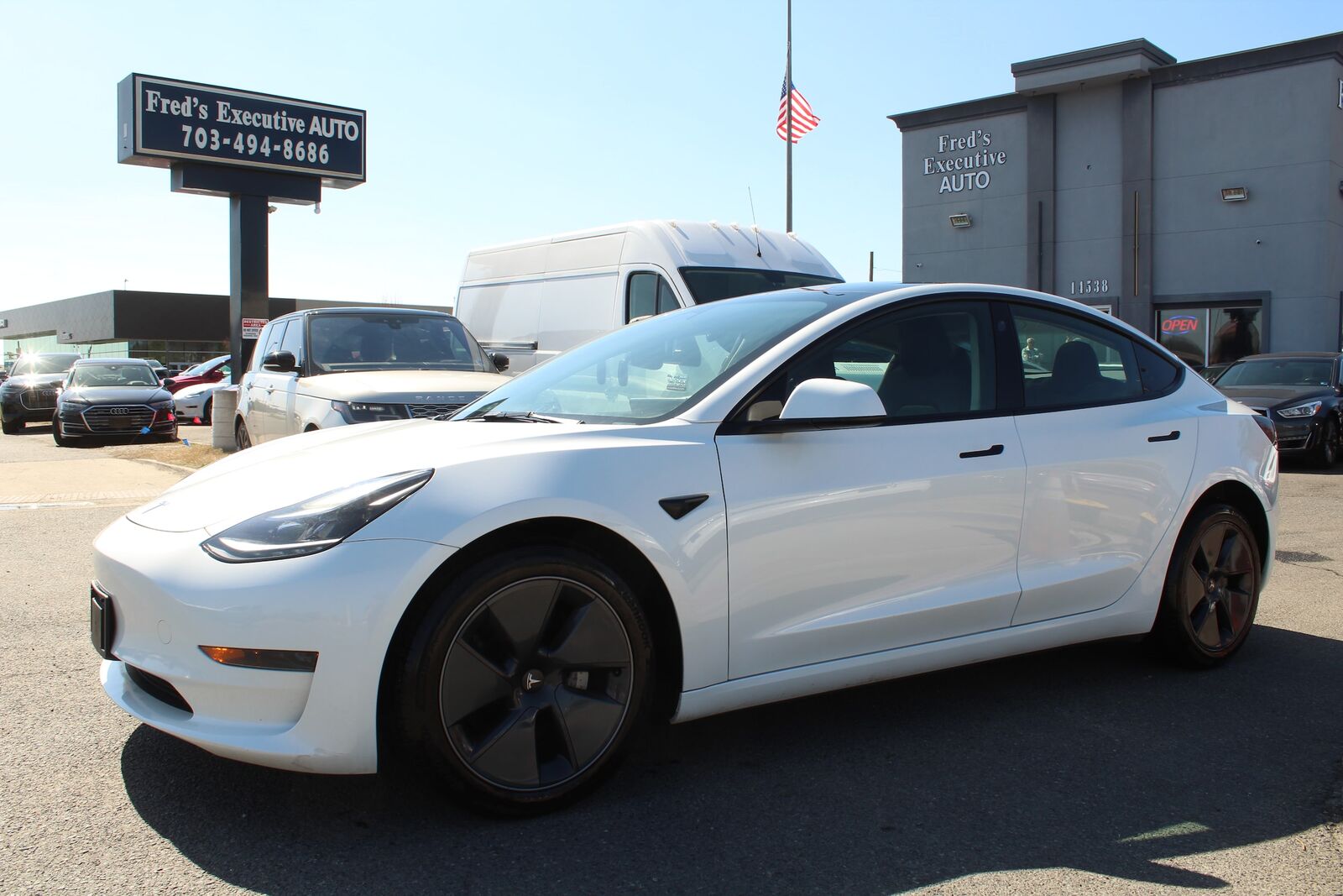 2023 TESLA Model 3