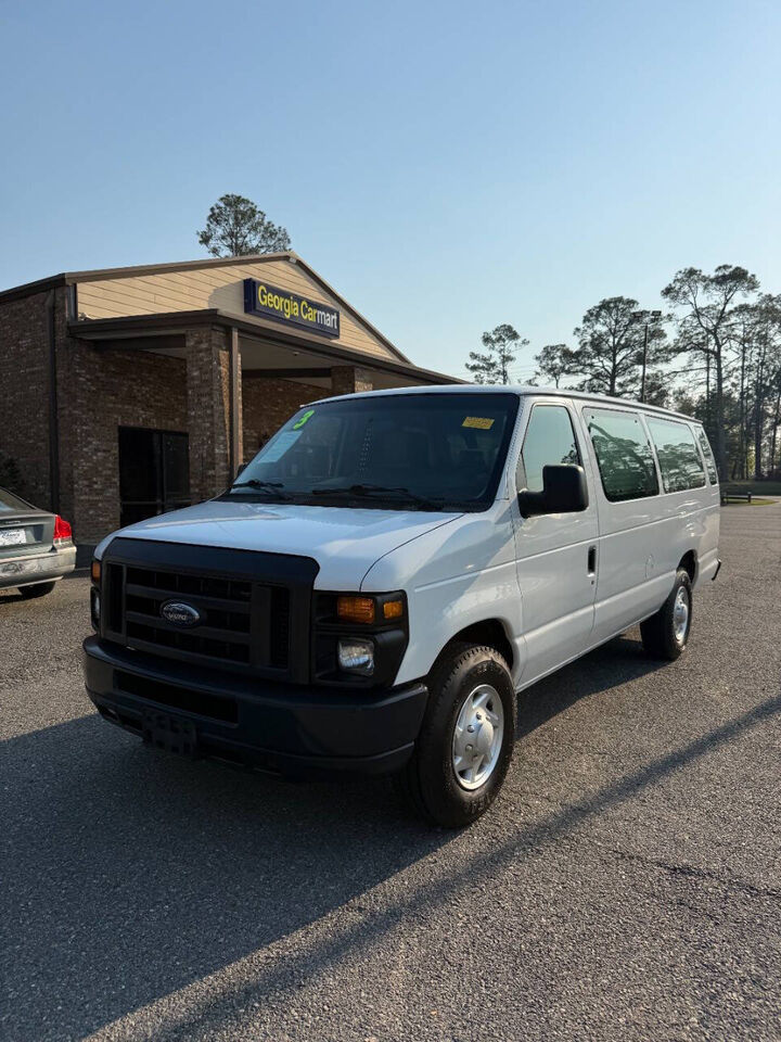 2013 FORD E-350