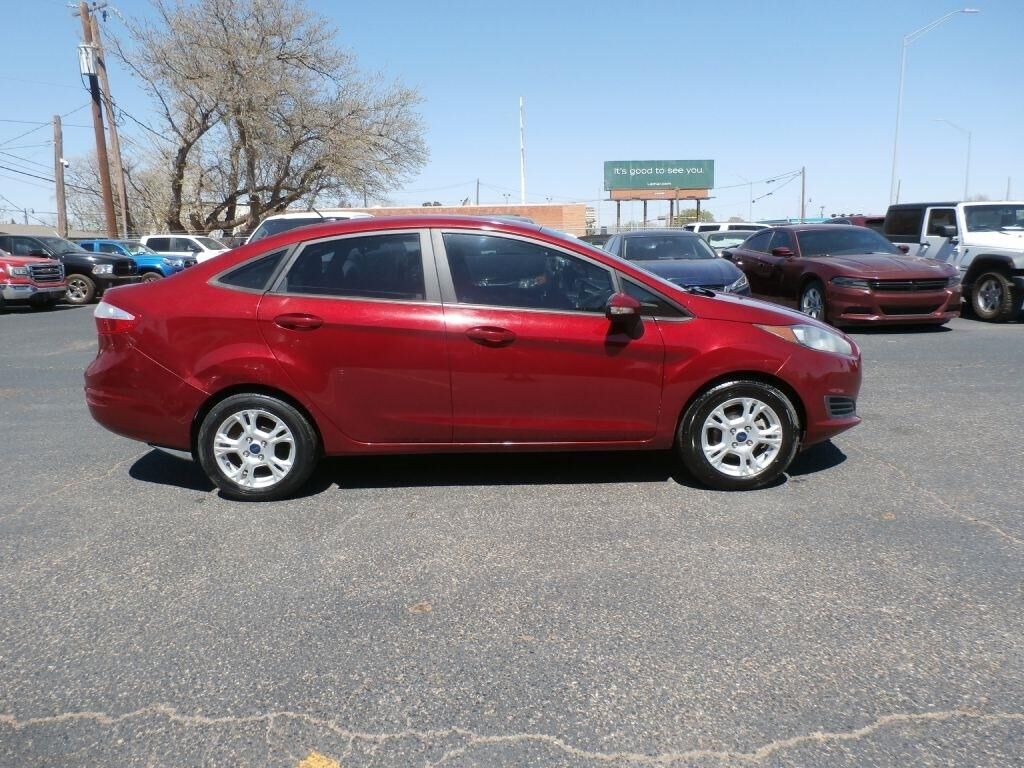 2016 FORD Fiesta