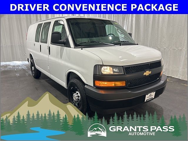 2026 CHEVROLET Express