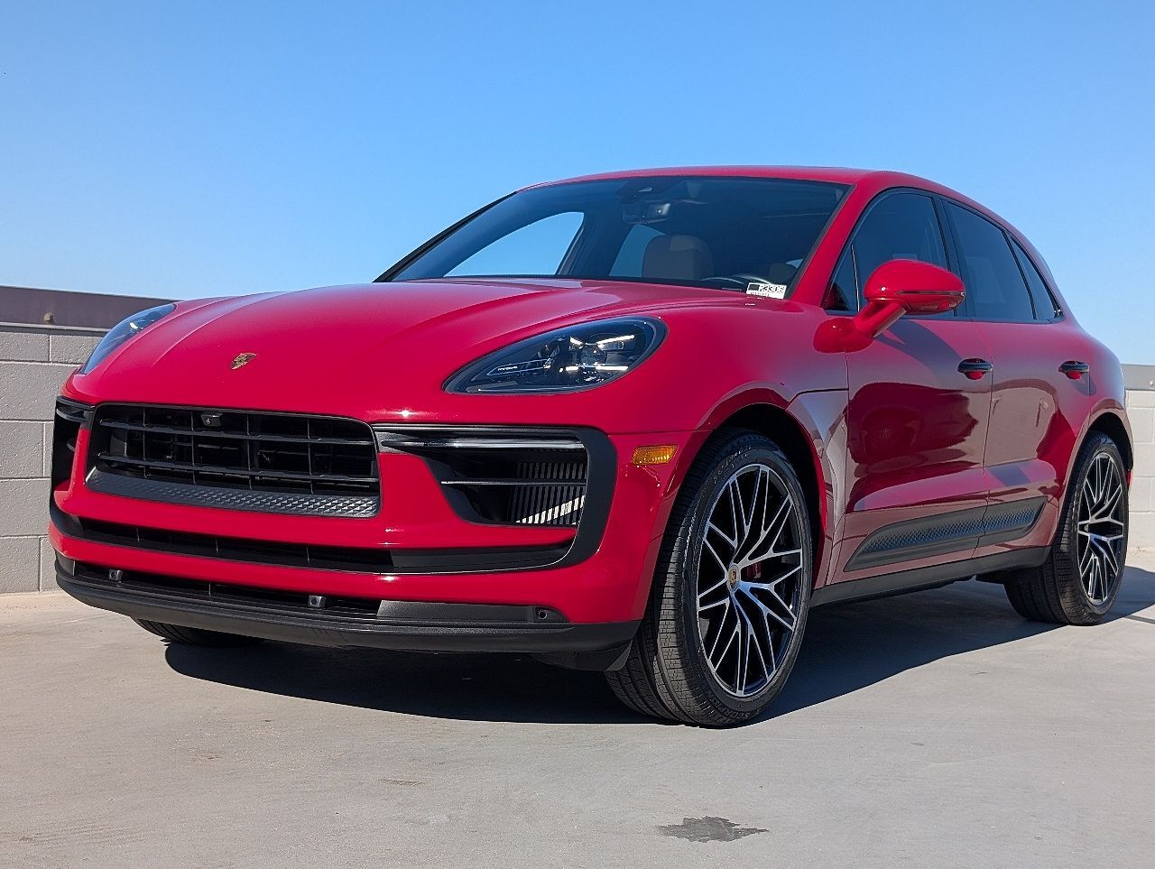2022 PORSCHE Macan