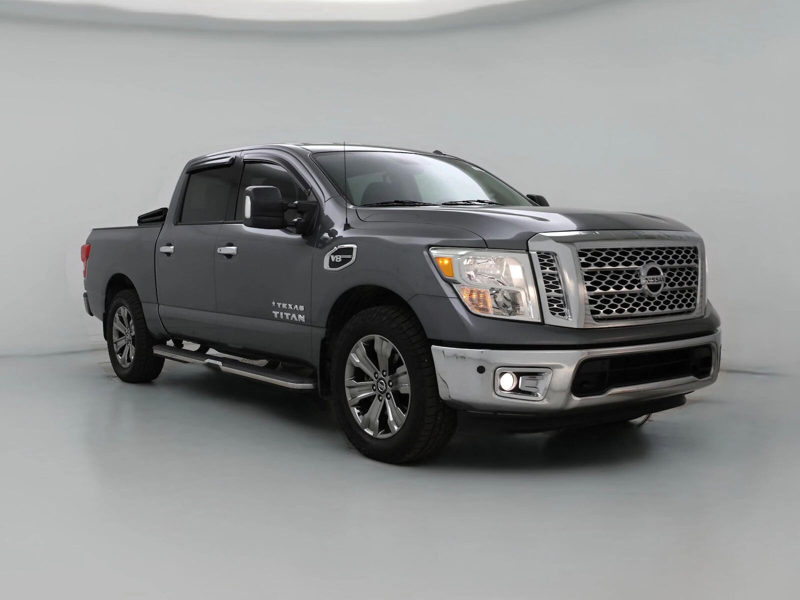2017 NISSAN Titan