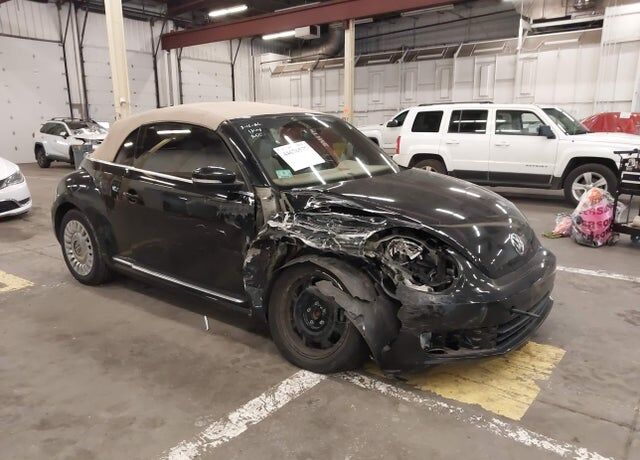 2015 VOLKSWAGEN Beetle