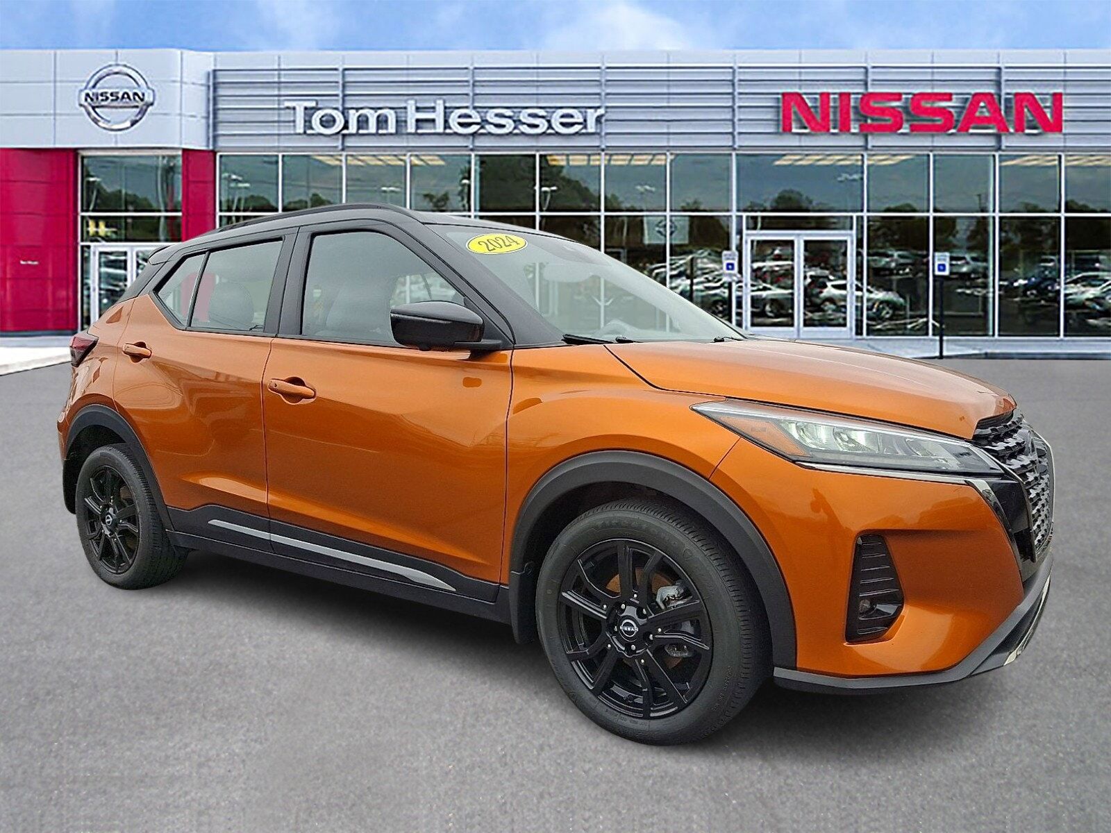 2024 NISSAN Kicks
