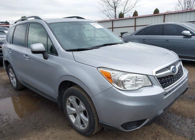 2016 SUBARU Forester