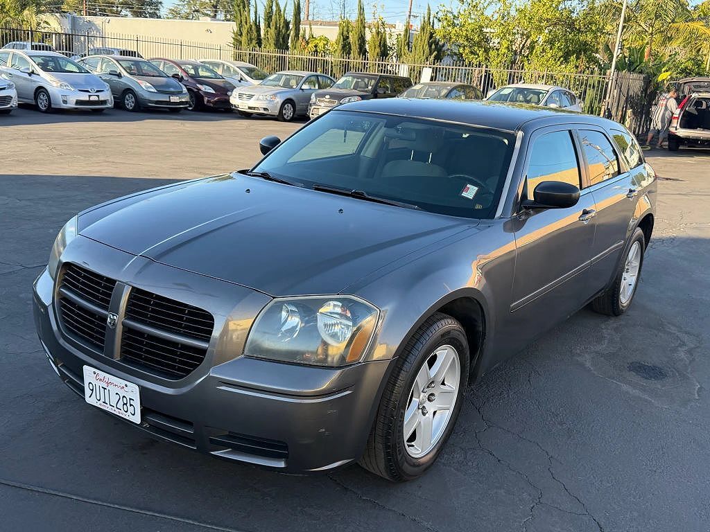2005 DODGE Magnum