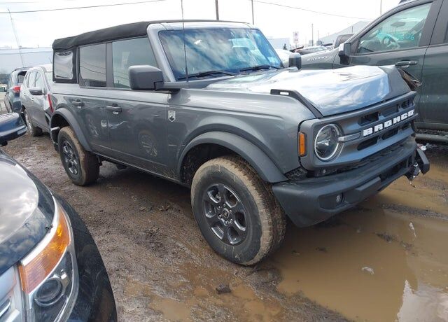 2024 FORD Bronco